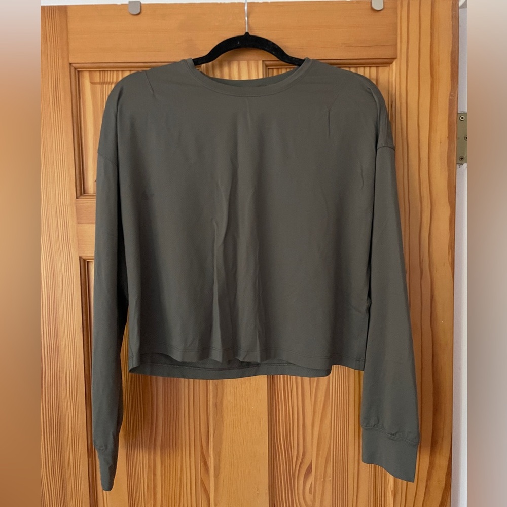 Lululemon - Abrasion Resistant Training Long Sleeve Shirt Size 10